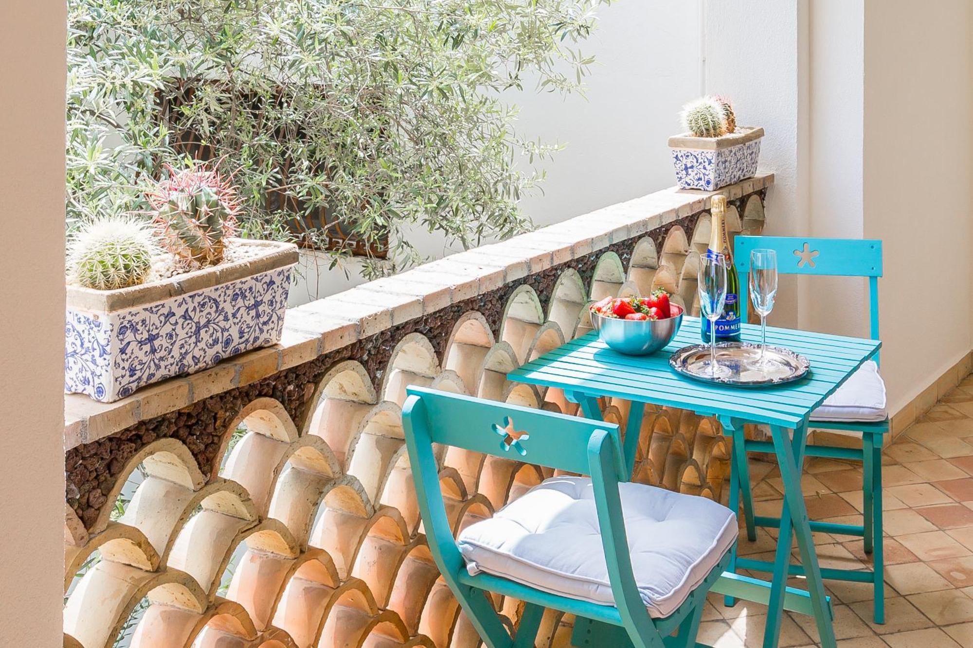La Matrangela Charme Apartments Taormina Exterior photo