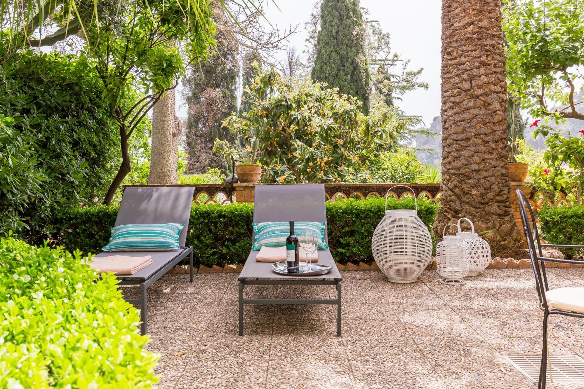 La Matrangela Charme Apartments Taormina Exterior photo